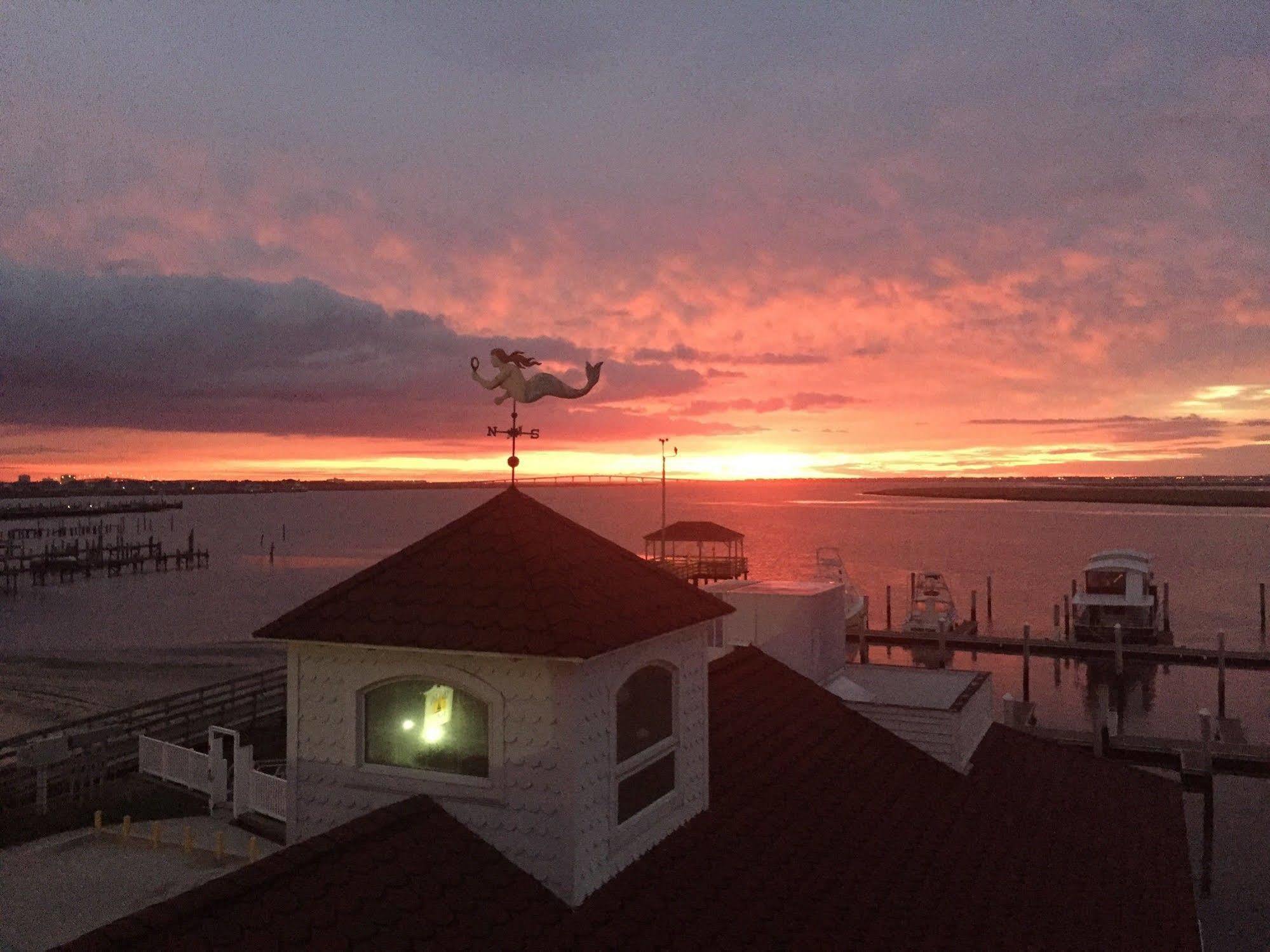 Tavern On The Bay Hotel - Frank Sinatra Suite Somers Point Exterior foto